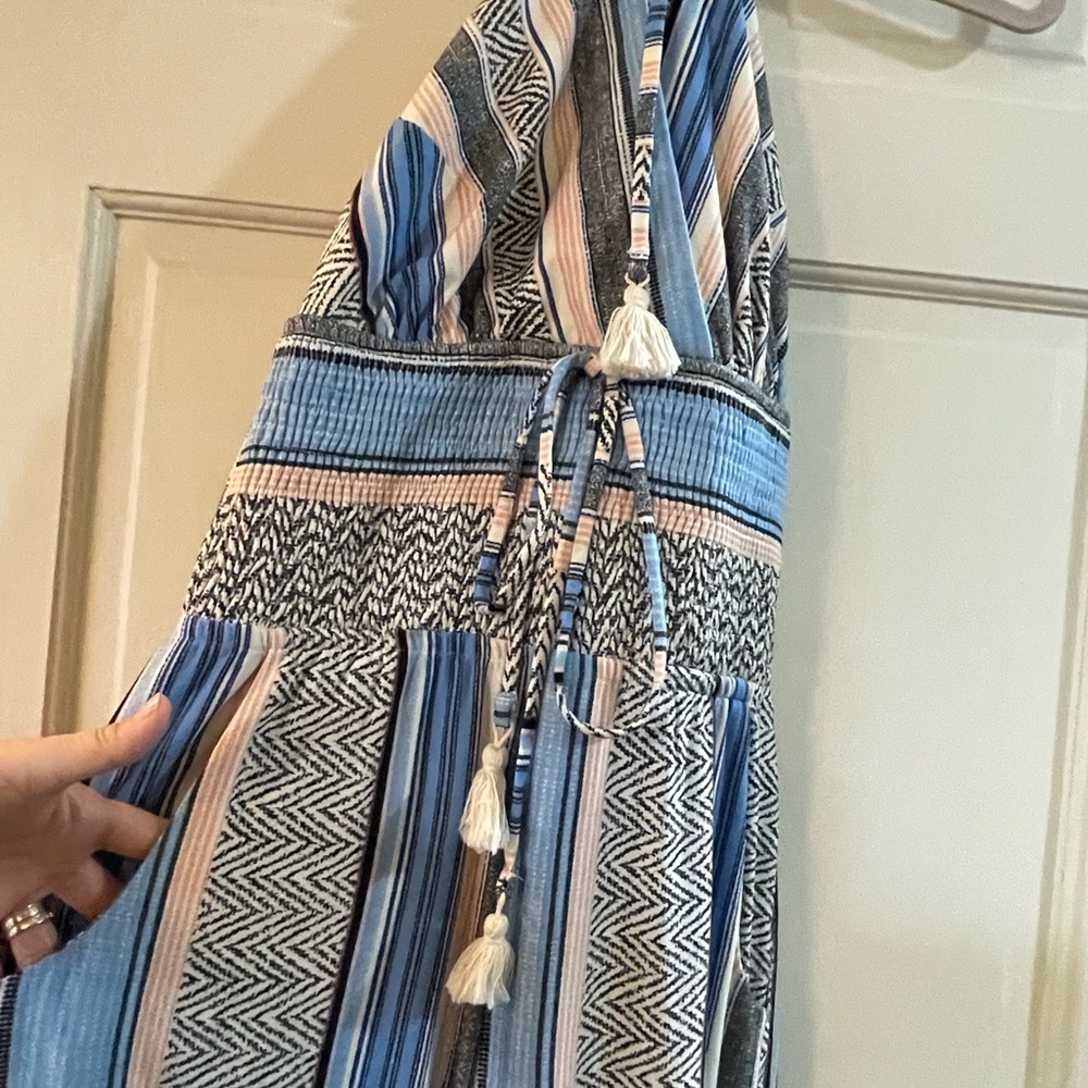 Venus XS fits small too with up to D cup halter jumpsuit EUC with pockets - Picture 1 of 14